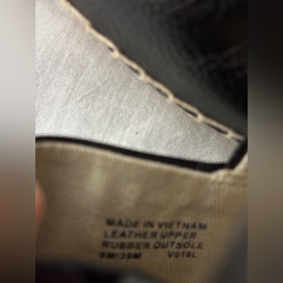 Michael Kors Black
Leather Espadrille
Slip-On Flats Size 9M - Picture 13 of 14